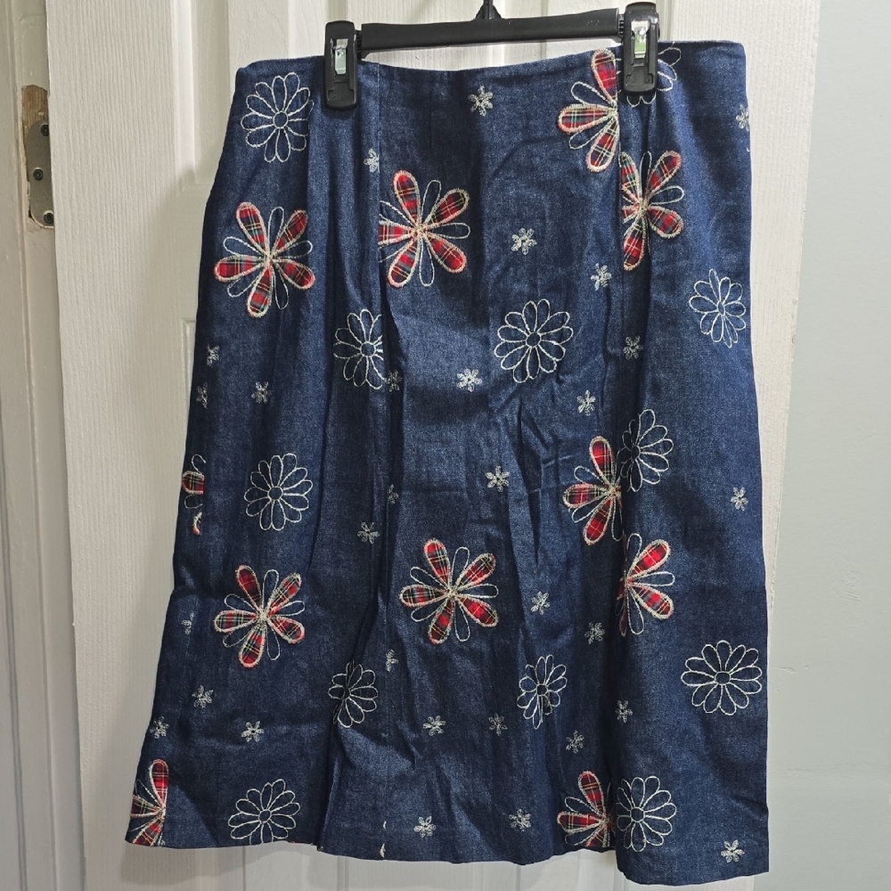 Floral Embroidered Denim Skirt